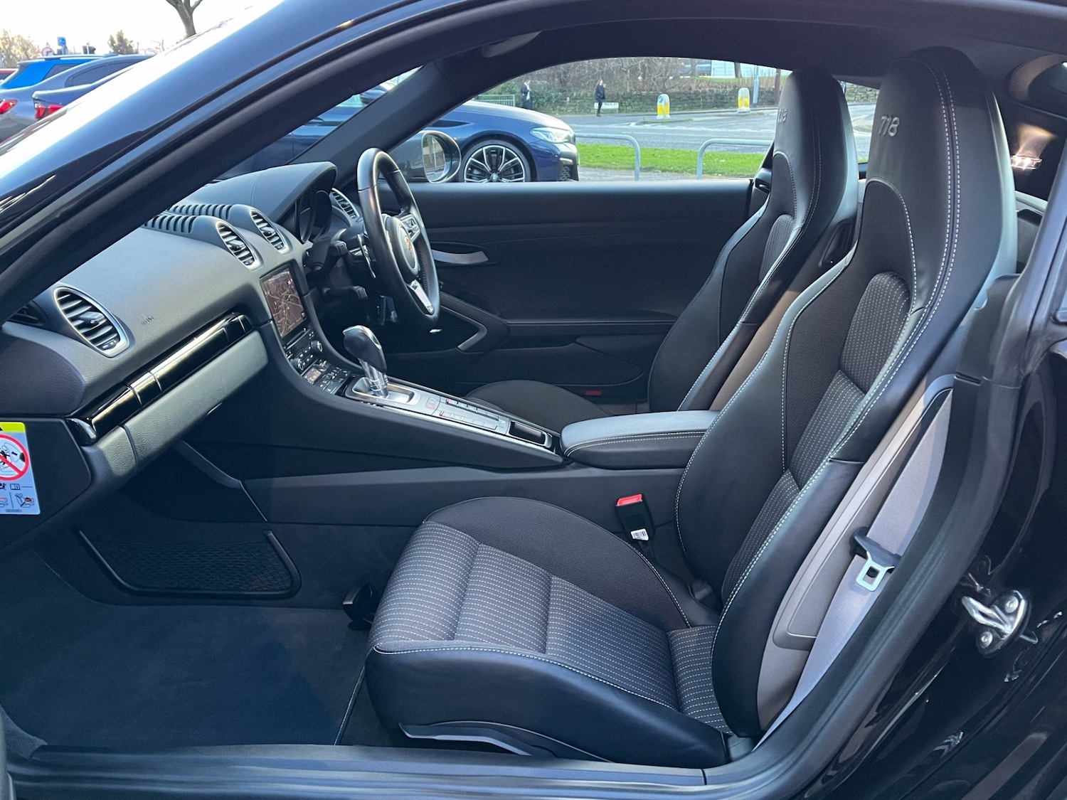 Used Porsche 718 Cayman 2019 for sale - 76794707: Photo 7