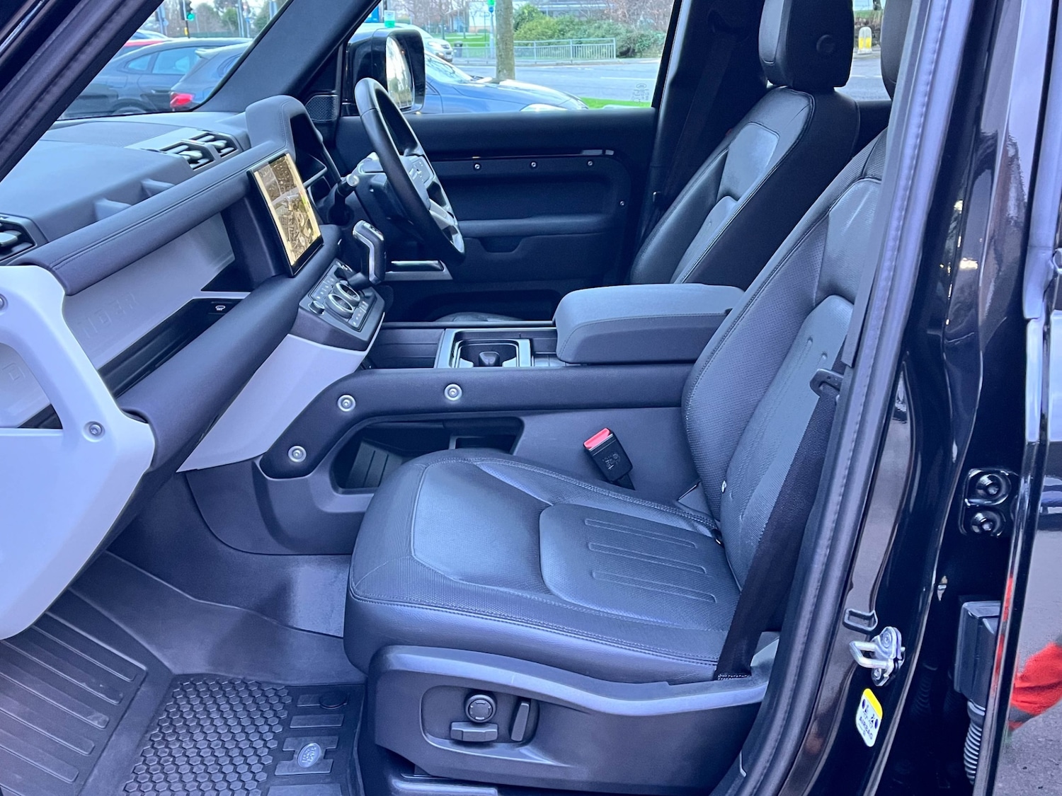 Used Land Rover Defender 2022 for sale - 77354598: Photo 7