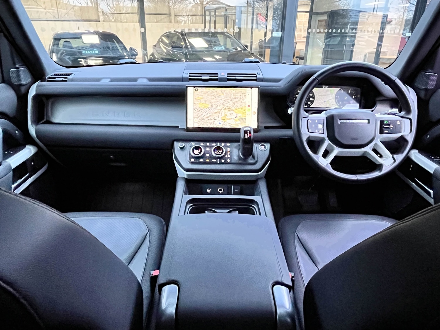 Used Land Rover Defender 2022 for sale - 77354598: Photo 9