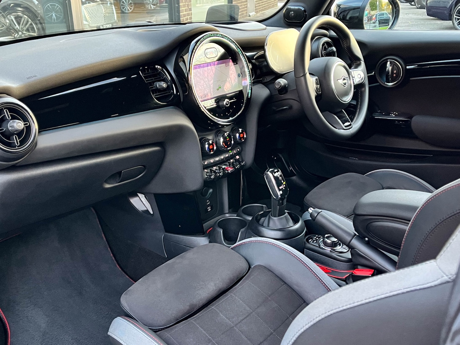 Used MINI Hatch 2022 for sale - 76961185: Photo 7