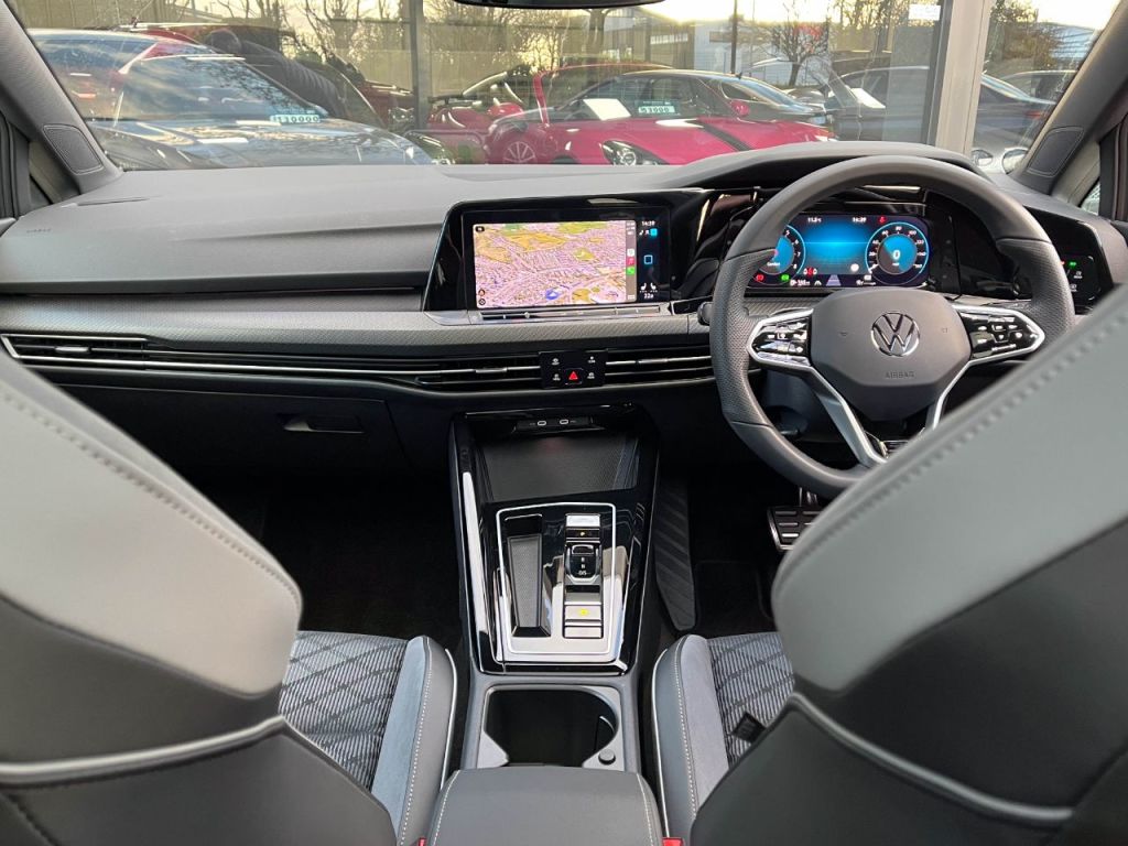 Used Volkswagen Golf 2024 for sale - 76734625: Photo 11