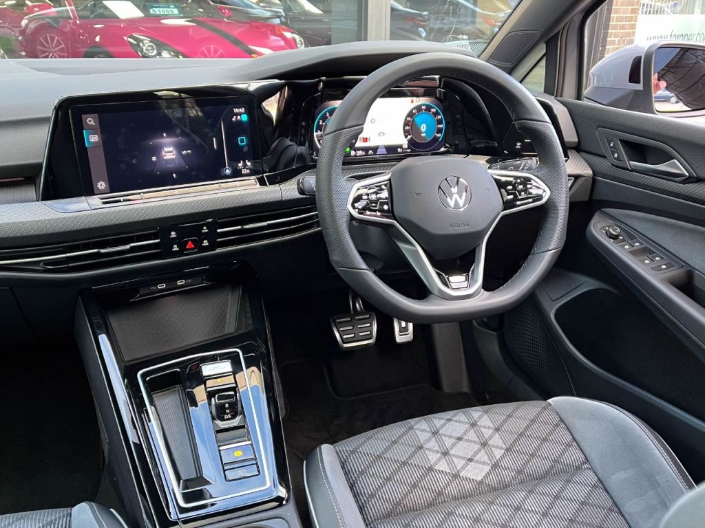 Used Volkswagen Golf 2024 for sale - 76734625: Photo 40