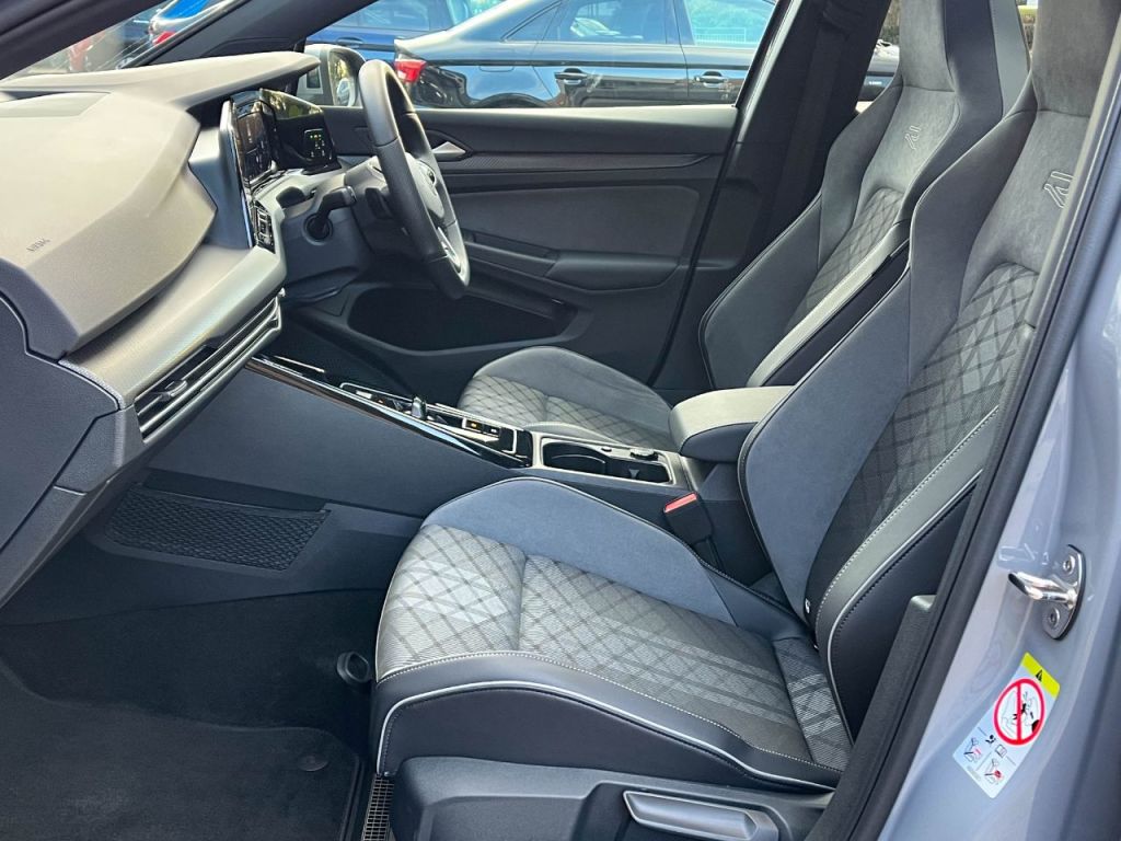 Used Volkswagen Golf 2024 for sale - 76734625: Photo 8