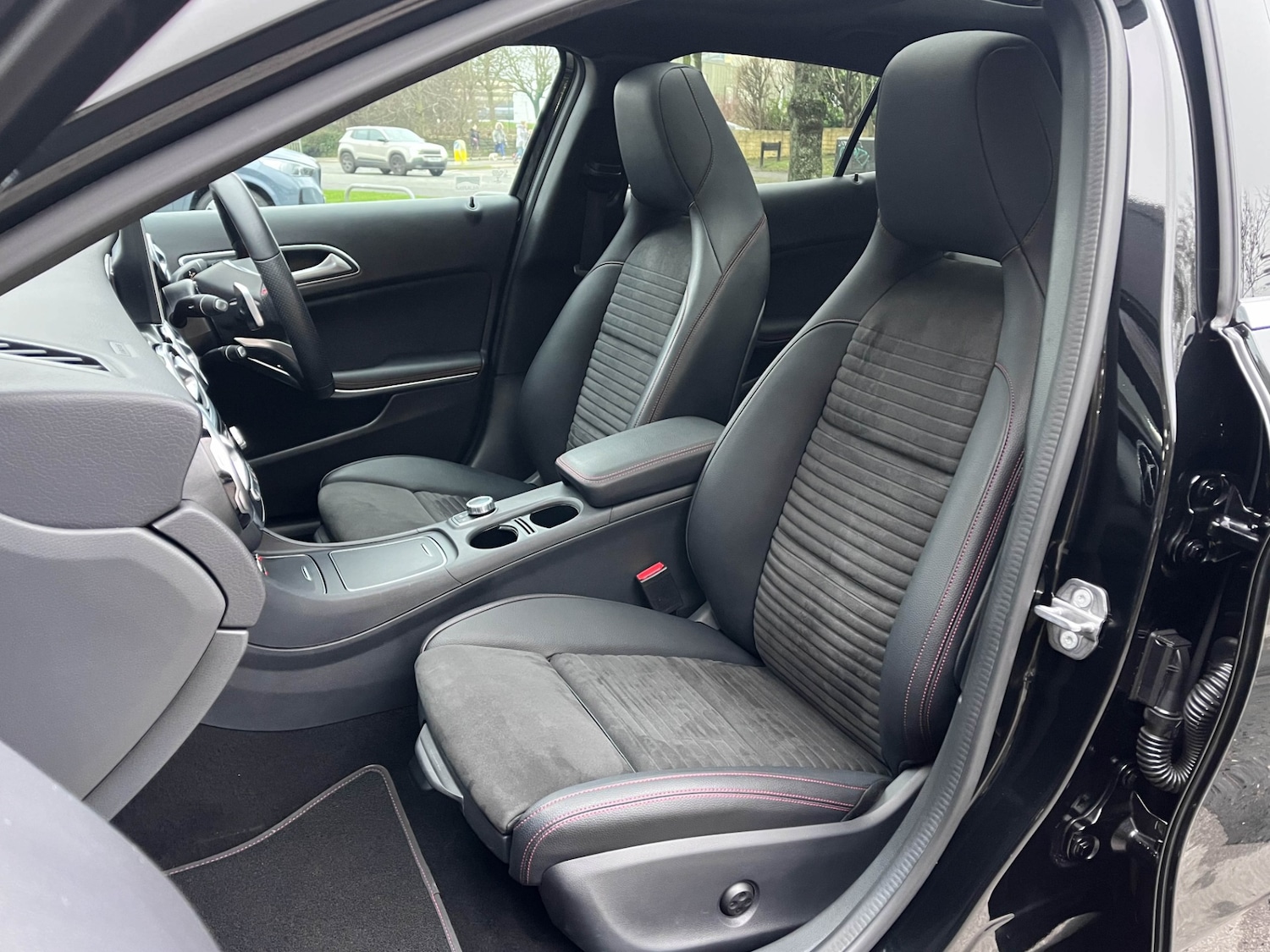 Used Mercedes-Benz GLA 2019 for sale - 77420638: Photo 8