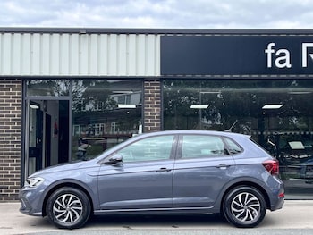 Used Volkswagen Polo 2024 for sale - 76734633: Photo