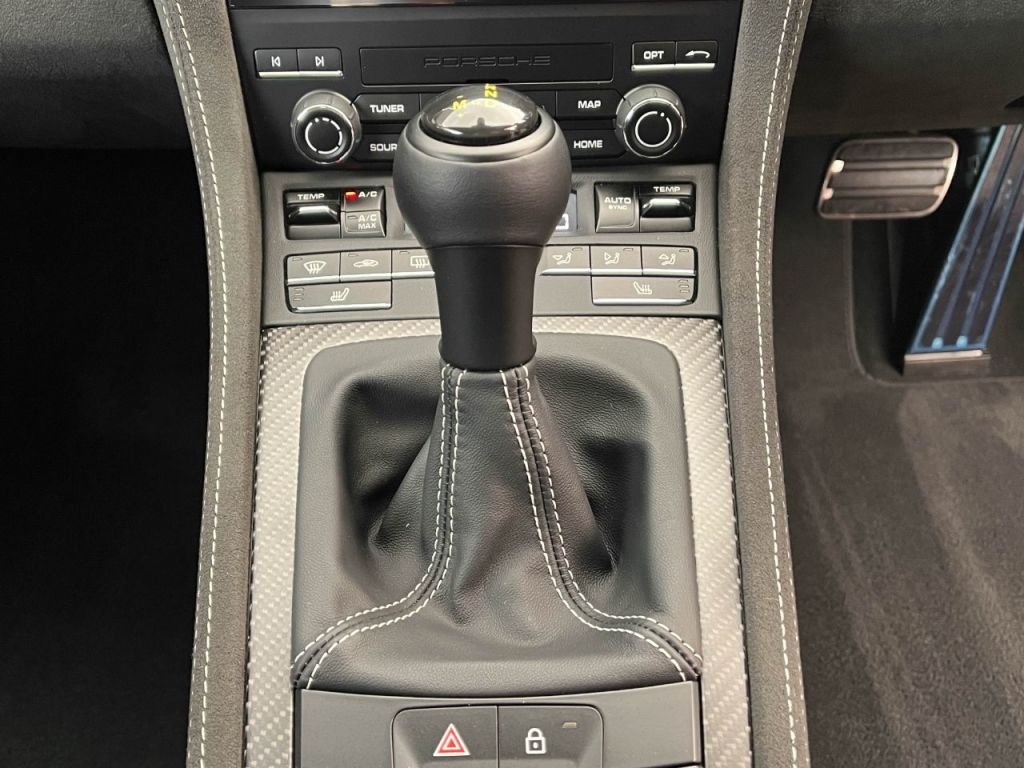 Used Porsche 718 Cayman 2024 for sale - 76734636: Photo 10