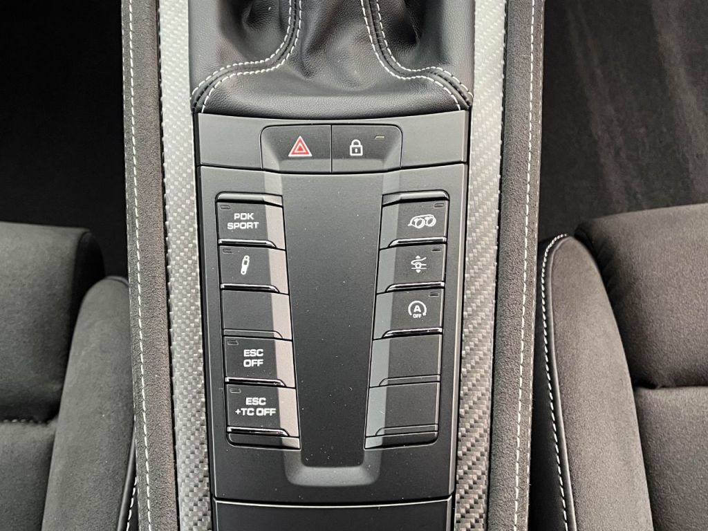 Used Porsche 718 Cayman 2024 for sale - 76734636: Photo 11