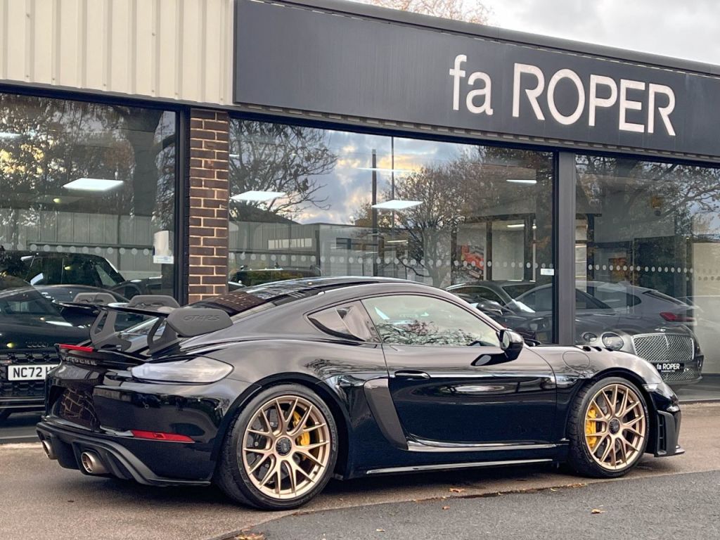 Used Porsche 718 Cayman 2024 for sale - 76734636: Photo 13