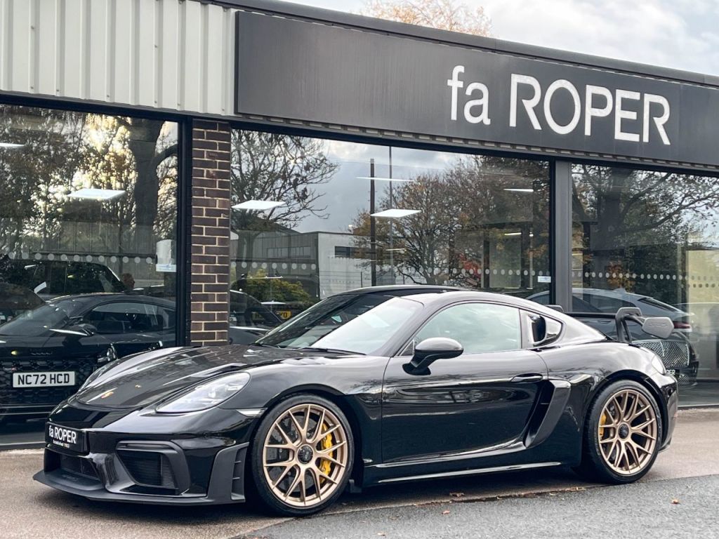 Used Porsche 718 Cayman 2024 for sale - 76734636: Photo 2