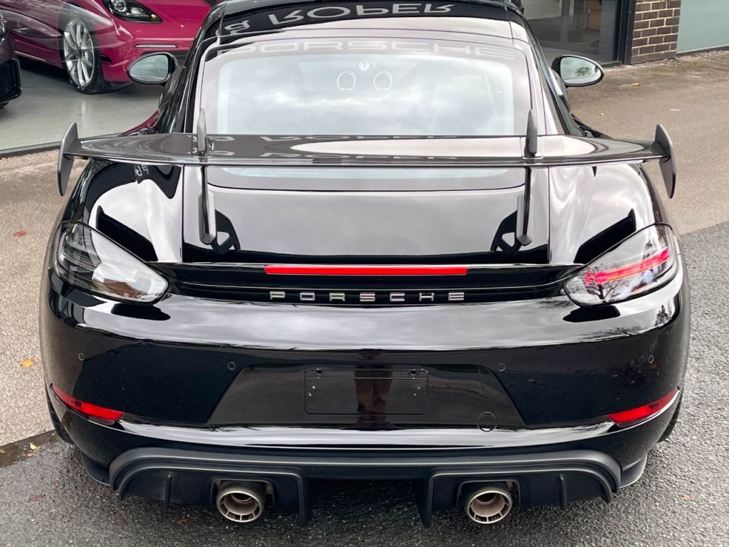 Used Porsche 718 Cayman 2024 for sale - 76734636: Photo 31