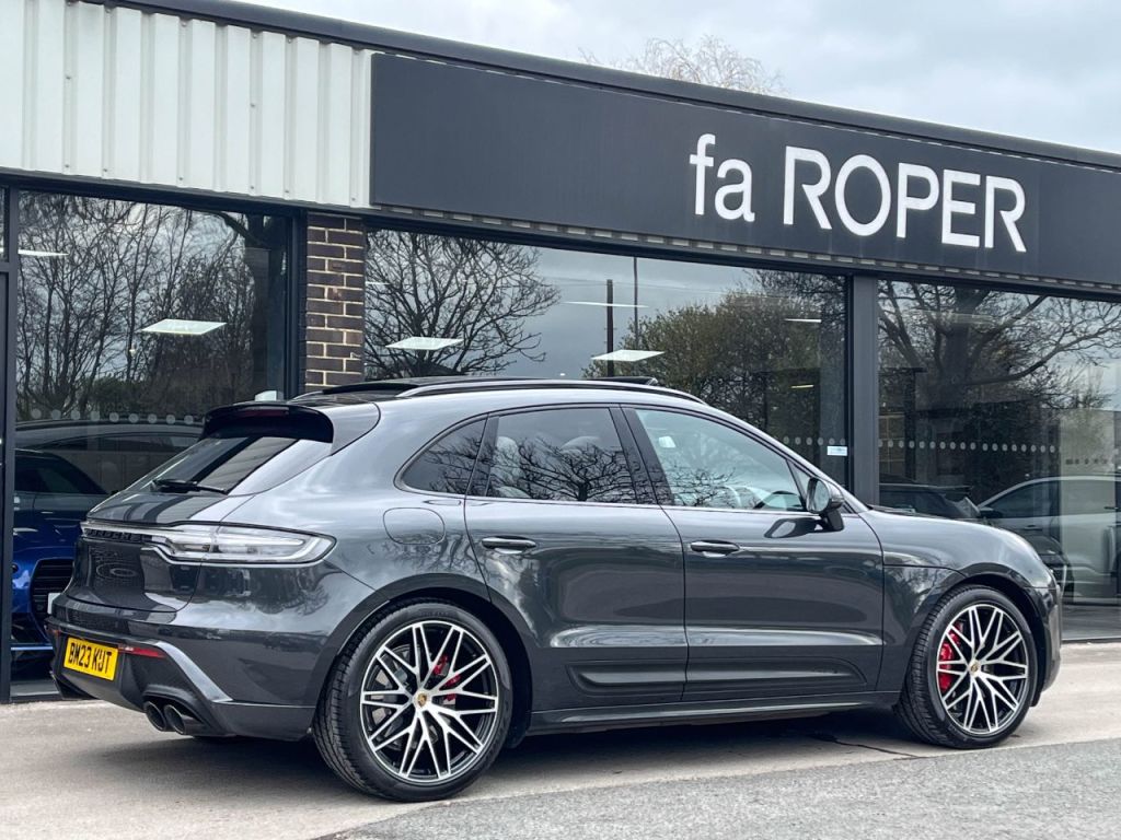 Used Porsche Macan 2023 for sale - 76734626: Photo 17