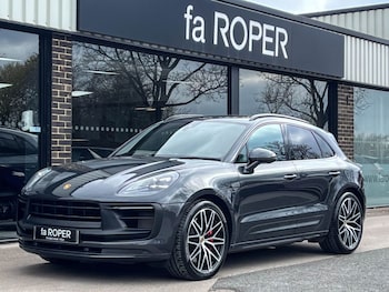 Used Porsche Macan 2023 for sale - 76734626: Photo