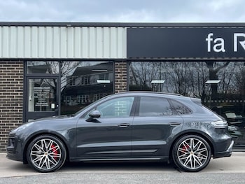 Used Porsche Macan 2023 for sale - 76734626: Photo