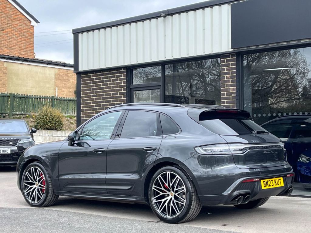 Used Porsche Macan 2023 for sale - 76734626: Photo 4