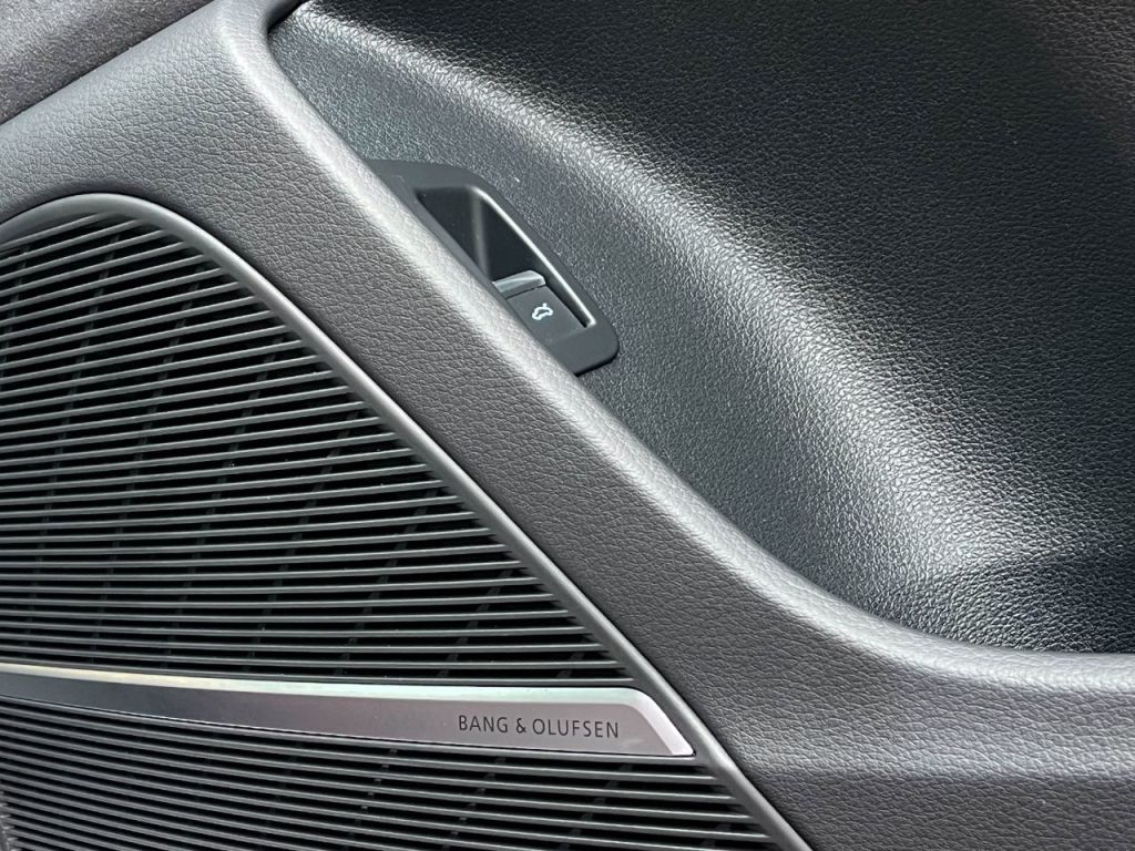 Used Audi SQ8 2023 for sale - 76734629: Photo 24