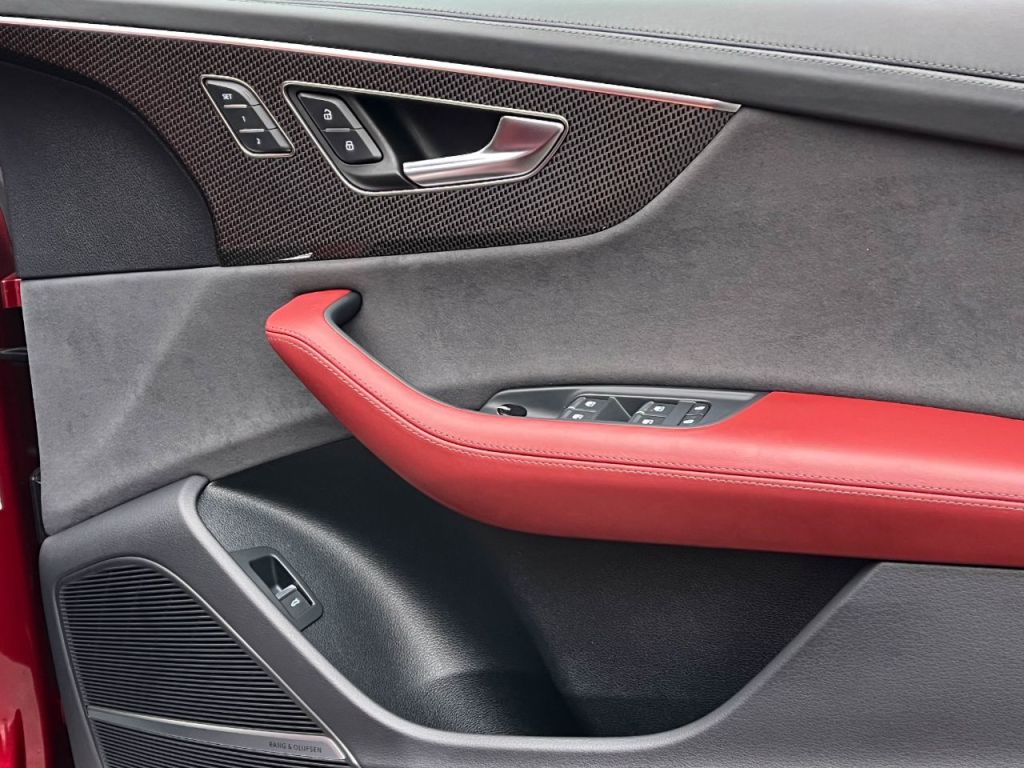 Used Audi SQ8 2023 for sale - 76734629: Photo 25