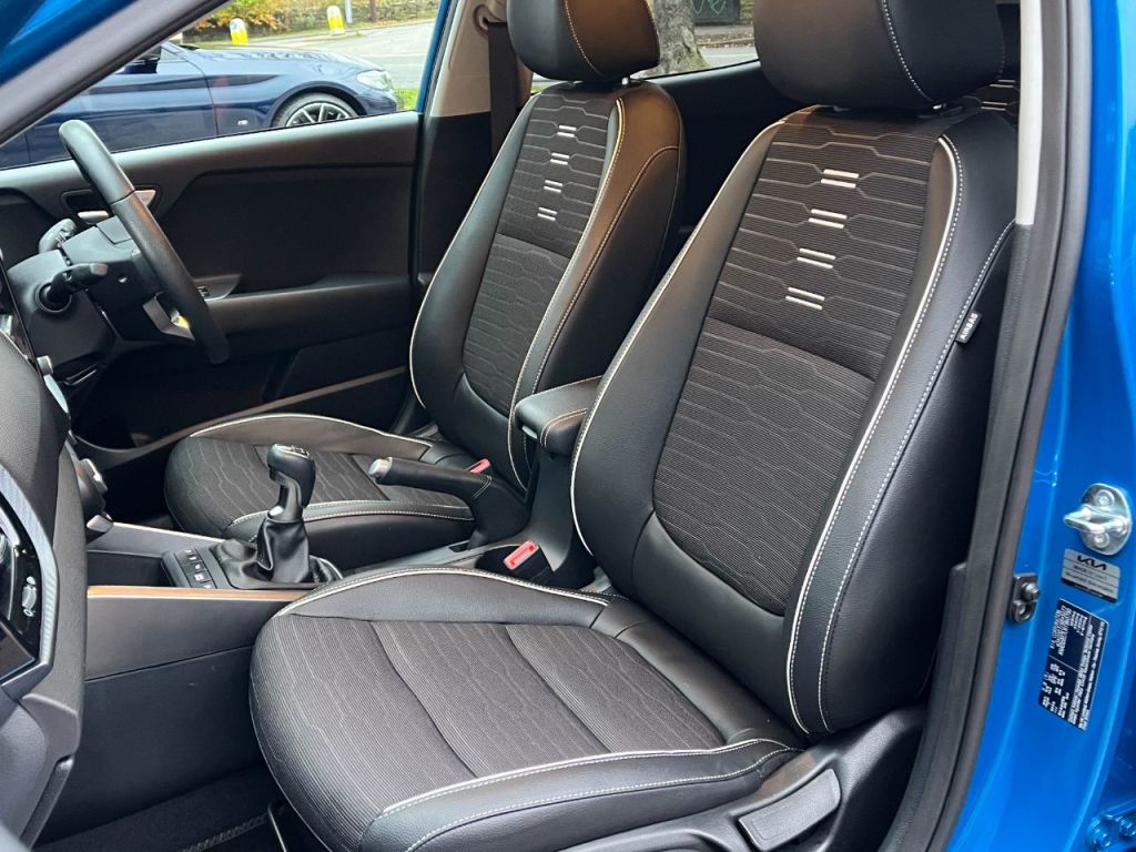 Used Kia Stonic 2024 for sale - 76734627: Photo 8