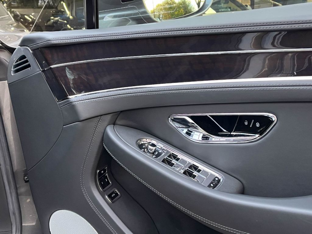 Used Bentley Continental 2018 for sale - 76734630: Photo 24