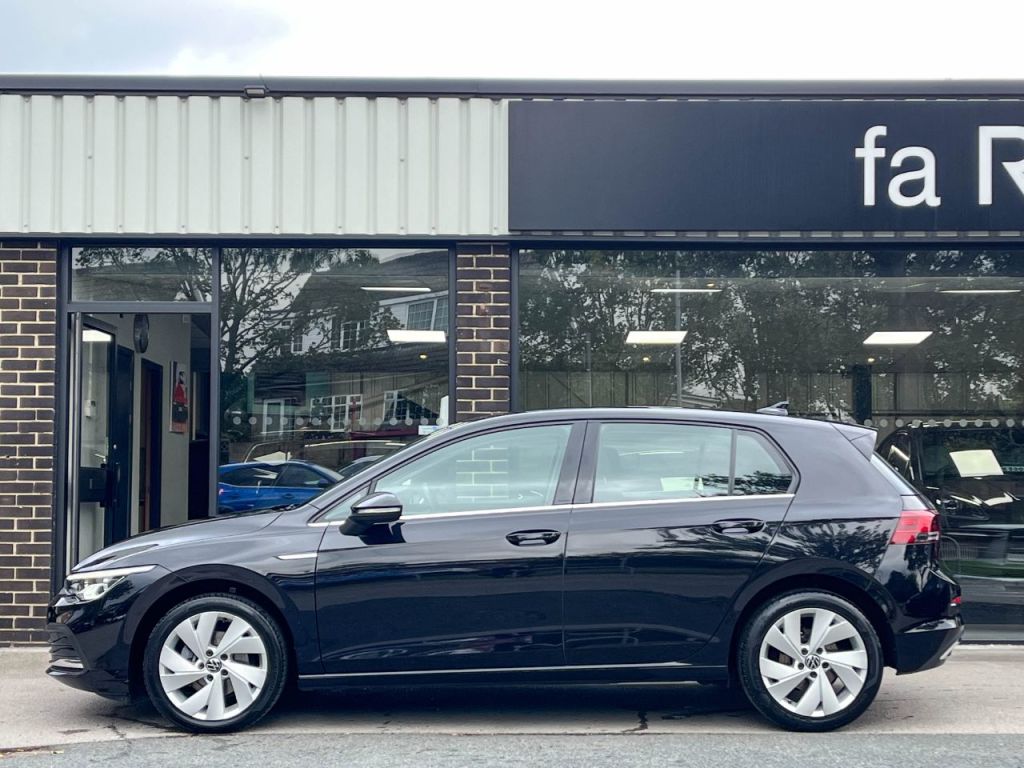 Used Volkswagen Golf 2022 for sale - 76734622: Photo 3