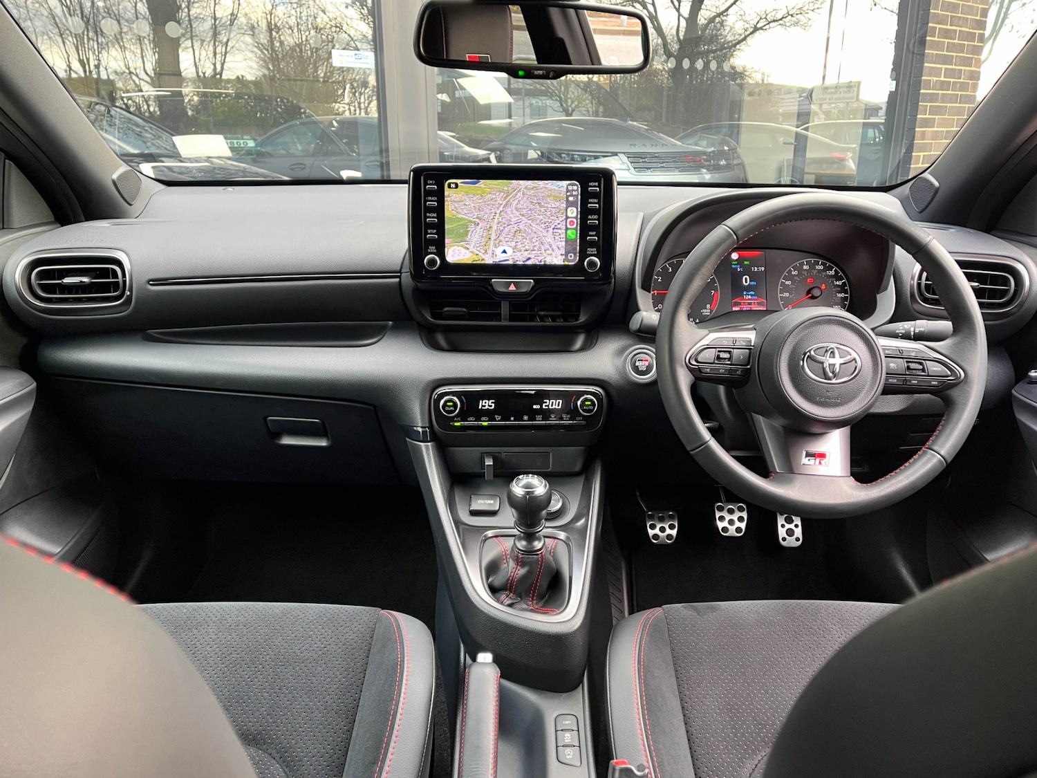 Used Toyota Yaris 2022 for sale - 77045983: Photo 9