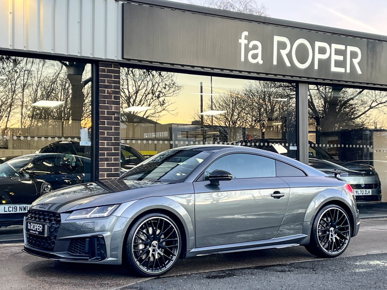 Used Audi TT 2022 for sale - 77128323: Photo 2