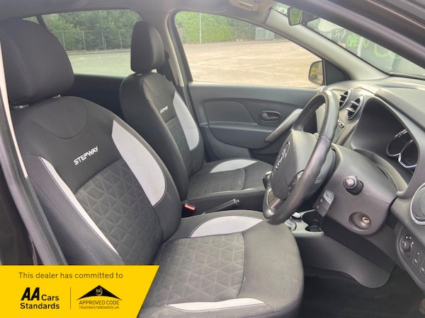 Used Dacia Sandero 2015 for sale - 75360039: Photo 18