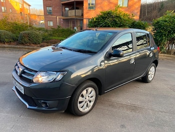 Used Dacia Sandero 2014 for sale - 77704155: Photo