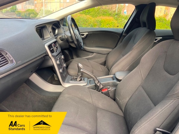 Used Volvo V40 2013 for sale - 75370883: Photo 15