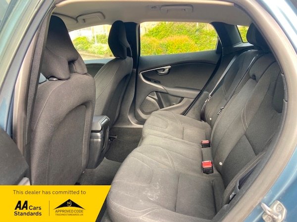 Used Volvo V40 2013 for sale - 75370883: Photo 16