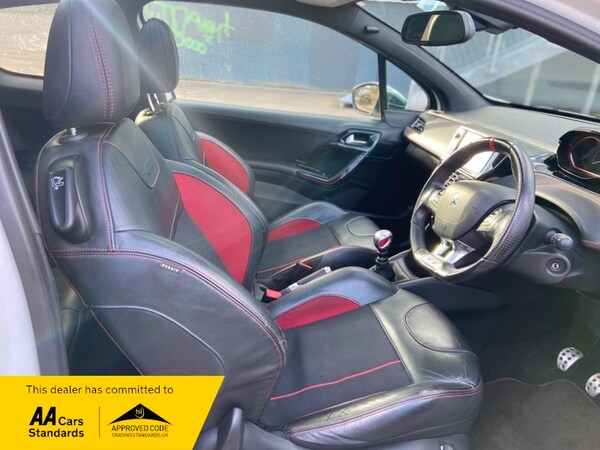 Used Peugeot 208 2015 for sale - 70572753: Photo 17