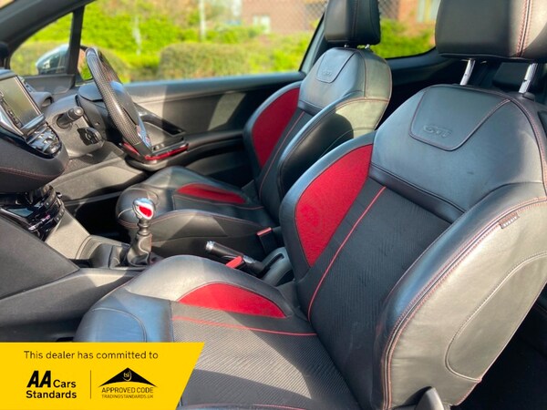 Used Peugeot 208 2015 for sale - 70572753: Photo 9