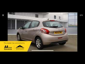 Used Peugeot 208 2014 for sale - 74663059: Photo