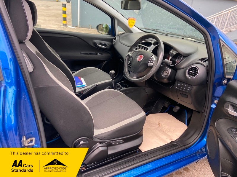 Used Fiat Punto 2013 for sale - 76119422: Photo 26