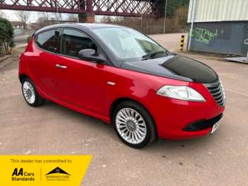 Used Chrysler Ypsilon 2013 for sale - 73952810: Photo