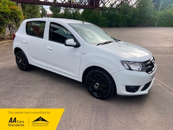 Used Dacia Sandero 2013 for sale - 78525861: Photo