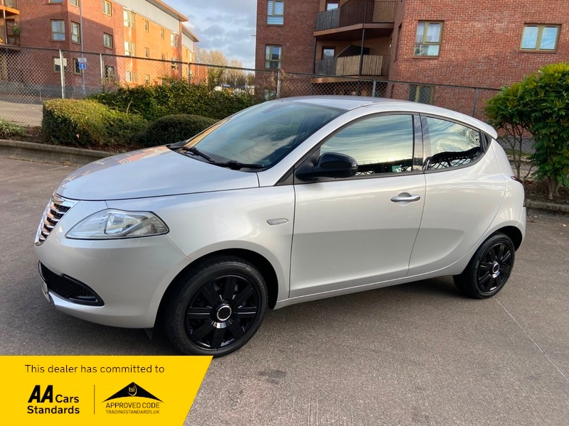 Used Chrysler Ypsilon 2013 for sale - 76346113: Photo 3