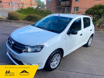 Used Dacia Sandero 2015 for sale - 78558051: Photo