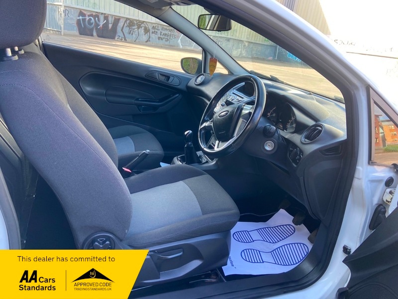 Used Ford Fiesta 2015 for sale - 76768938: Photo 13