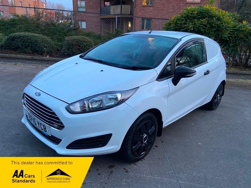 Used Ford Fiesta 2015 for sale - 76768938: Photo 4