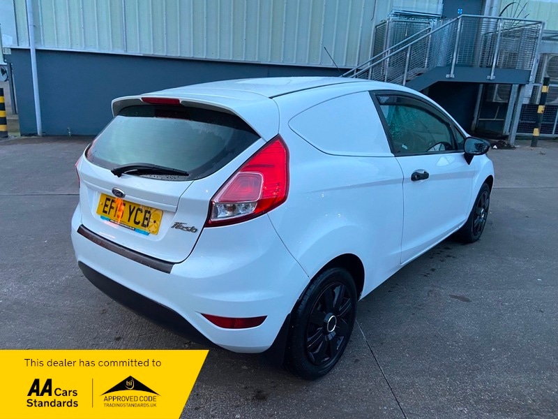 Used Ford Fiesta 2015 for sale - 76768938: Photo 8