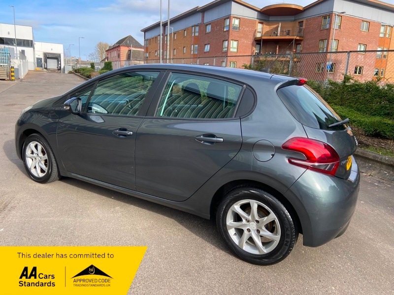 Used Peugeot 208 2016 for sale - 77708996: Photo 7