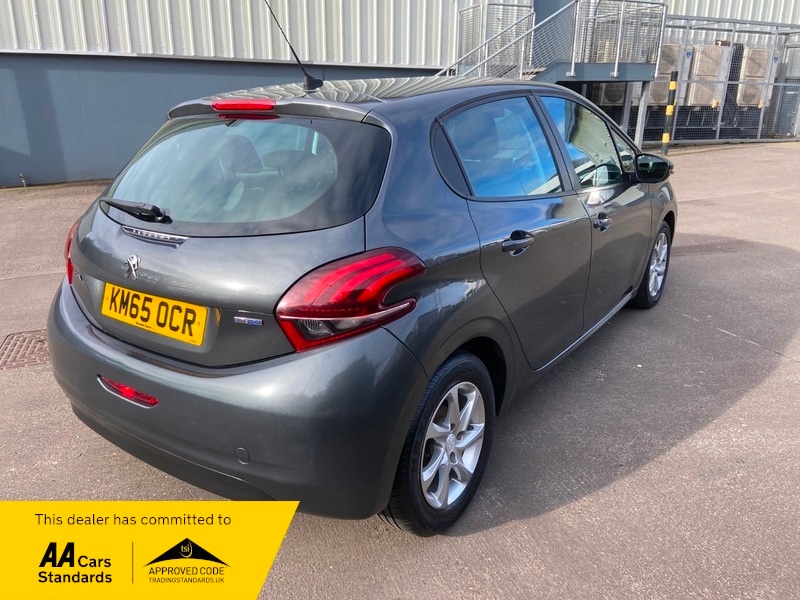 Used Peugeot 208 2016 for sale - 77708996: Photo 8