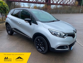 Used Renault Captur 2016 for sale - 76934965: Photo