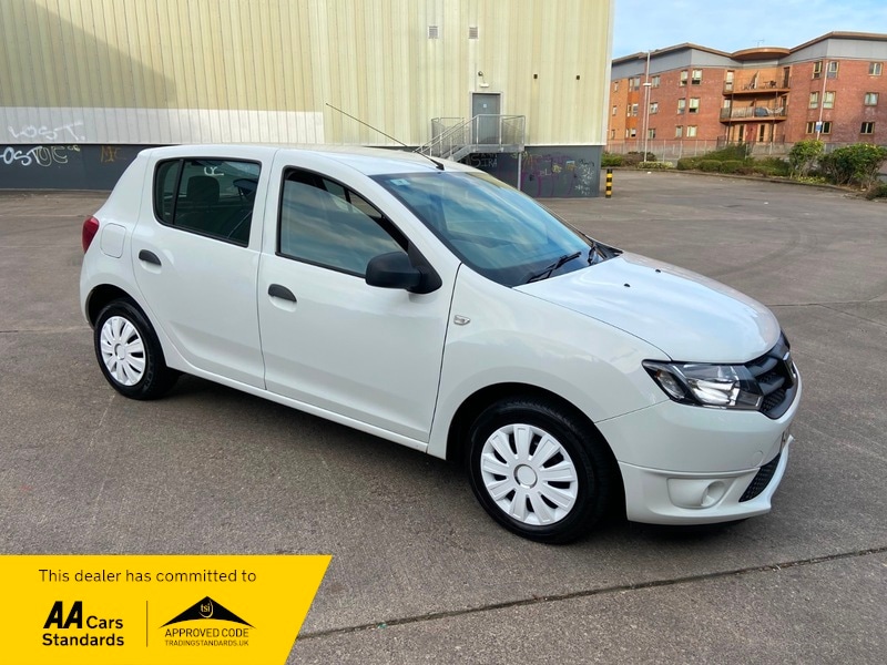 Used Dacia Sandero 2015 for sale - 76934967: Photo 13