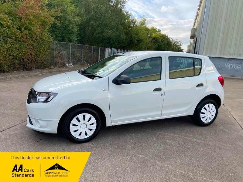 Used Dacia Sandero 2015 for sale - 76934967: Photo 4