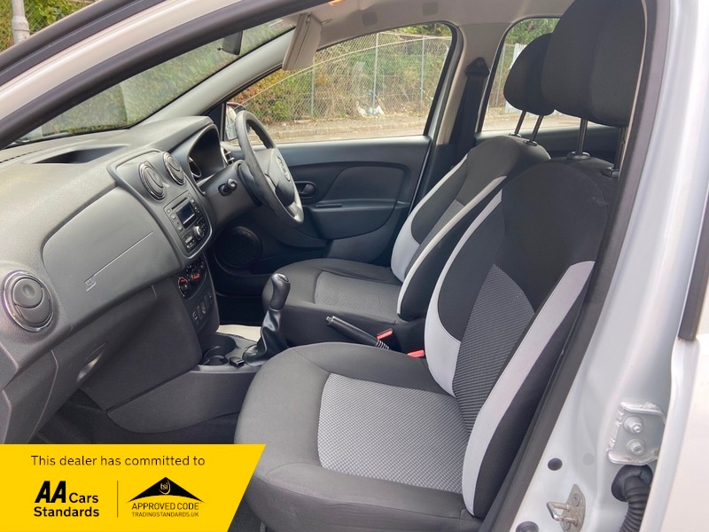Used Dacia Sandero 2015 for sale - 76934967: Photo 7