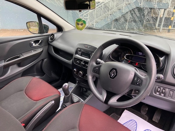 Used Renault Clio 2014 for sale - 76267570: Photo 12