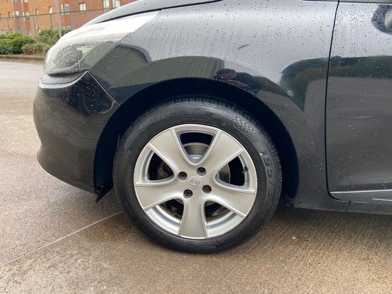 Used Renault Clio 2014 for sale - 76267570: Photo 16