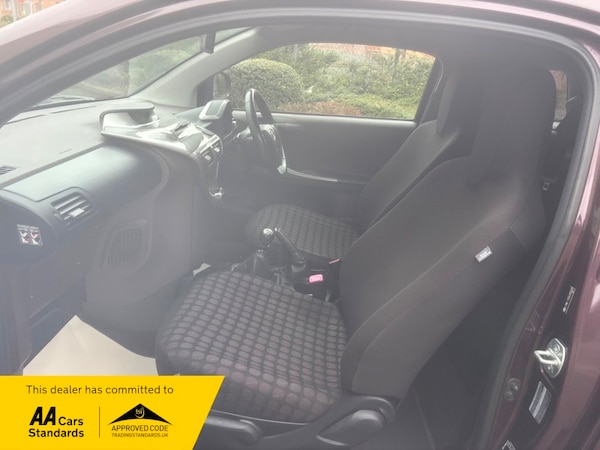 Used Toyota IQ 2010 for sale - 73285967: Photo 9