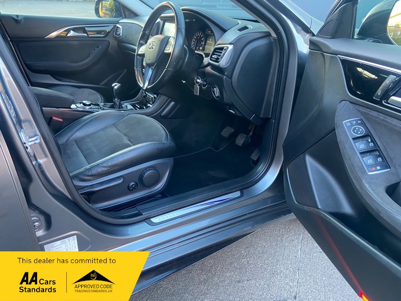 Used Infiniti Q30 2017 for sale - 77805693: Photo 15